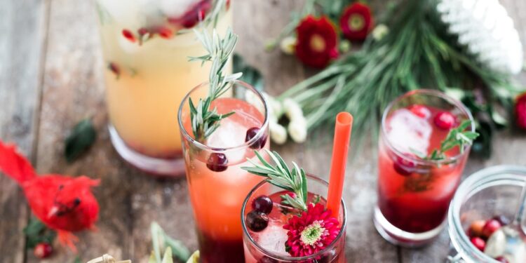 Festive & Fun Light Christmas Cocktails For The Holidays!